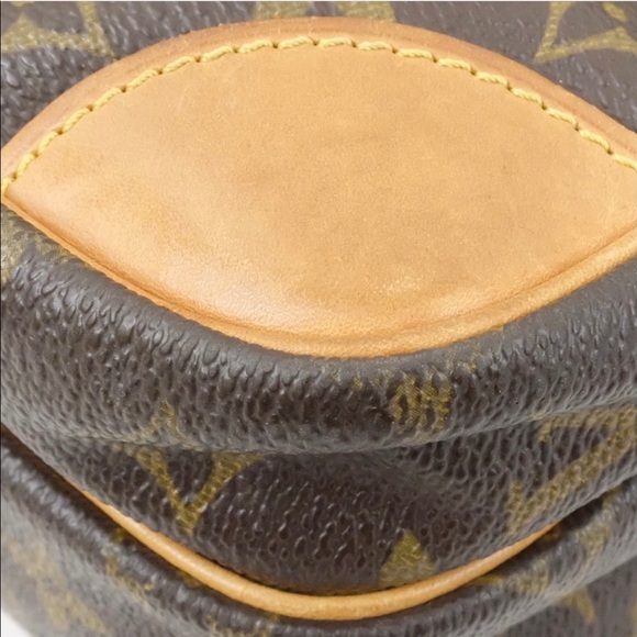 Louis Vuitton Nile Diagonal Shoulder Bag - Picture 2 of 14